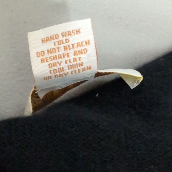 Peck & Peck 100% cashmere sweater Medium polka dot necklace quiet luxury cozy - Picture 8 of 9